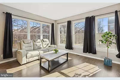 2558 James Monroe Circle, Herndon, VA 20171 - Photo 2