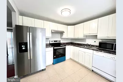 3039 Talking Rock Drive, Fairfax, VA 22031 - Photo 4