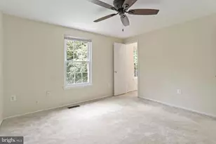 9938 Wood Wren Ct, Fairfax, VA 22032 - Photo 12