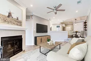 11262 Harbor Ct, Reston, VA 20191 - Photo 16