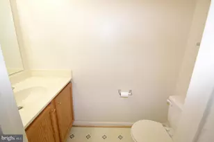 13509 Bannacker Pl, Herndon, VA 20171 - Photo 8