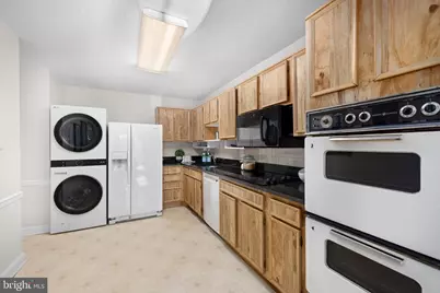 8380 Greensboro Drive #221, McLean, VA 22102 - Photo 8