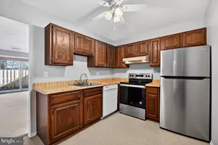 2532 Glengyle Dr, Vienna, VA 22181 - Photo 12