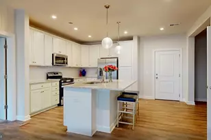 3925 Fair Ridge Dr, Fairfax, VA 22033 - Photo 10