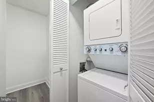 2311 Pimmit Dr, Falls Church, VA 22043 - Photo 10