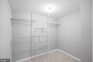 8300 White Star Ct, Springfield, VA 22153 - Photo 24