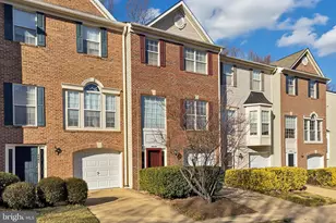 8445 Carmela Cir, Springfield, VA 22153 - Photo 2