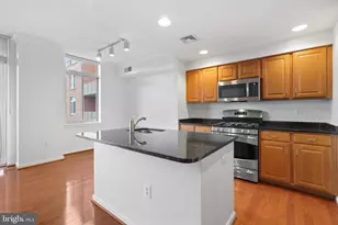 4480 Market Commons Dr, Fairfax, VA 22033 - Photo 8