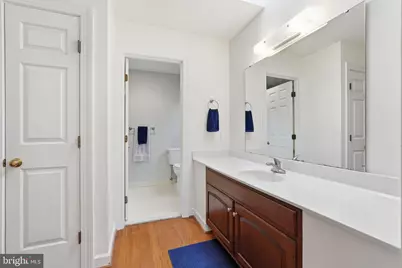 956 Walker Road, Great Falls, VA 22066 - Photo 32