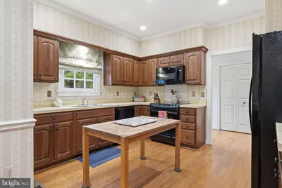 956 Walker Road, Great Falls, VA 22066 - Photo 18