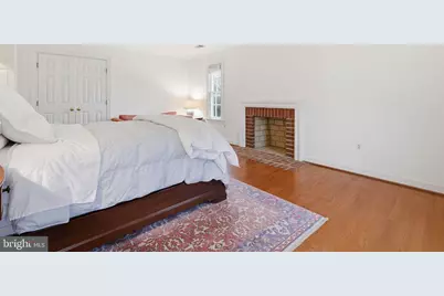 956 Walker Road, Great Falls, VA 22066 - Photo 28