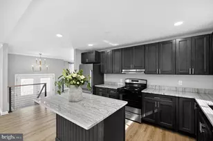 7605 Pollen St, Lorton, VA 22079 - Photo 8