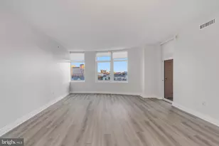 8220 Crestwood Heights Dr, McLean, VA 22102 - Photo 10