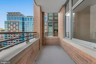 8220 Crestwood Heights Dr, McLean, VA 22102 - Photo 24