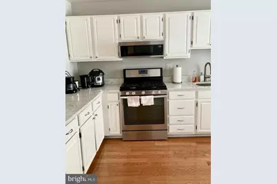 10087 Oakton Terrace Road, Oakton, VA 22124 - Photo 6