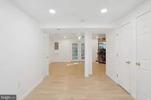 6246 Hillside Rd, Springfield, VA 22152 - Photo 8