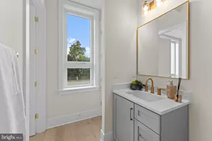 7047 Liberty Ln, McLean, VA 22101 - Photo 34