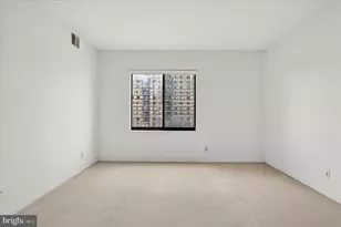 8380 Greensboro Dr, McLean, VA 22102 - Photo 12