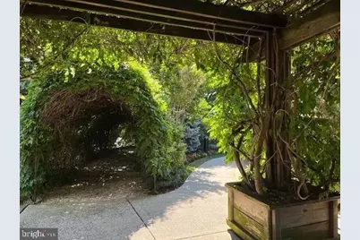 8380 Greensboro Drive #525, McLean, VA 22102 - Photo 32