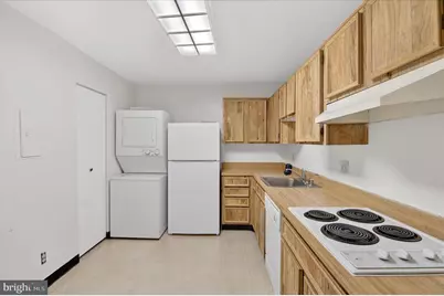 8380 Greensboro Drive #525, McLean, VA 22102 - Photo 8