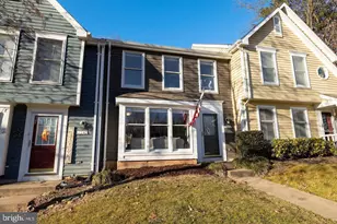 1538 Twisted Oak Dr, Reston, VA 20194 - Photo 2