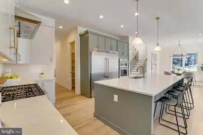 104 Dogwood Street SW, Vienna, VA 22180 - Photo 6