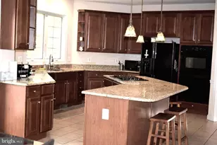 6808 Old Chesterbrook Rd, McLean, VA 22101 - Photo 10