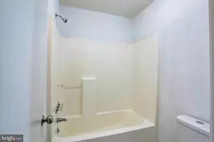 9473 Cloverdale Ct, Burke, VA 22015 - Photo 24