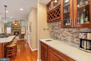 12822 Monroe Manor Dr, Oak Hill, VA 20171 - Photo 10