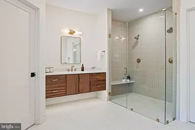 107 Moore Avenue SE, Vienna, VA 22180 - Photo 34