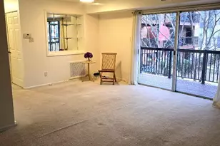 214 Locust St SE, Vienna, VA 22180 - Photo 1