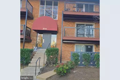 214 Locust Street SE #121, Vienna, VA 22180 - Photo 2