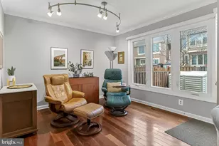 1081 Trevino Ln, Herndon, VA 20170 - Photo 12