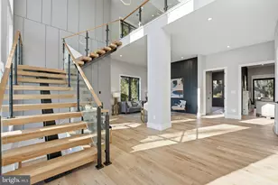 1715 Maxwell Ct, McLean, VA 22101 - Photo 4