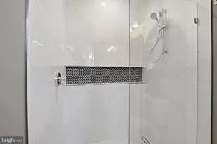 1715 Maxwell Ct, McLean, VA 22101 - Photo 16