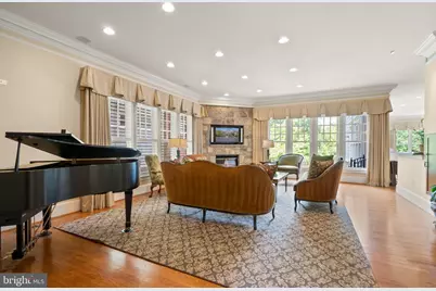 7212 Farm Meadow Court, McLean, VA 22101 - Photo 10
