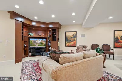 7212 Farm Meadow Court, McLean, VA 22101 - Photo 32