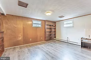 2201 Rollins Dr, Alexandria, VA 22307 - Photo 32