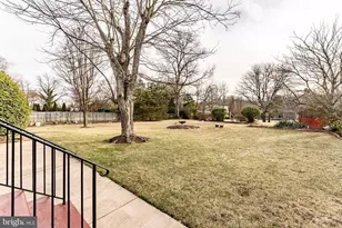 2201 Rollins Dr, Alexandria, VA 22307 - Photo 48