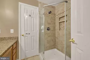 2225 Lovedale Ln, Reston, VA 20191 - Photo 24