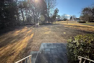 9608 Burke View Ave, Burke, VA 22015 - Photo 4