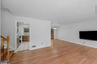 4702 Eaton Pl, Alexandria, VA 22310 - Photo 4