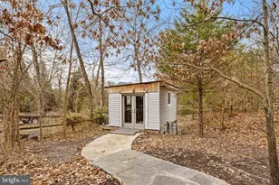 15067 Brown Post Ln, Centreville, VA 20121 - Photo 88