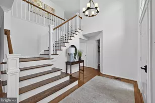 15067 Brown Post Ln, Centreville, VA 20121 - Photo 18