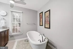 11411 Hollow Timber Ct, Reston, VA 20194 - Photo 28