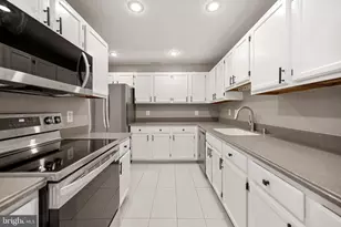 6104 Old Brentford Ct, Alexandria, VA 22310 - Photo 2