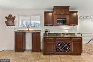 10016 Raeburn Ct, Fairfax, VA 22032 - Photo 18