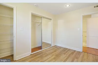 6924 Kenfig Drive, Falls Church, VA 22042 - Photo 10