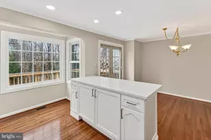 13855 Laura Ratcliff Ct, Centreville, VA 20121 - Photo 16