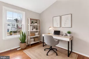 13855 Laura Ratcliff Ct, Centreville, VA 20121 - Photo 10